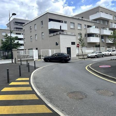 La Royaute A 22 Min De Disneyland Et Center Parcs Meaux Eksteriør bilde
